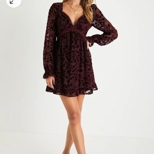 Long sleeve burgundy minidress